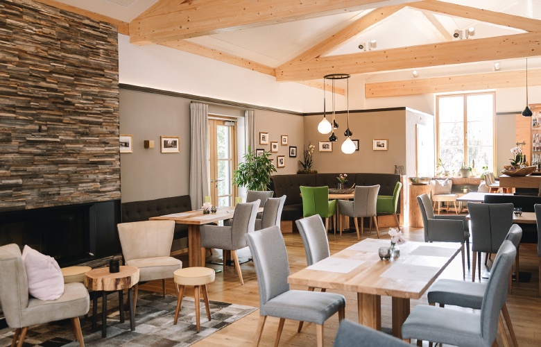 Wirtshaus Anetseder - Gastraum innen